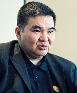 Жарас Ахметов