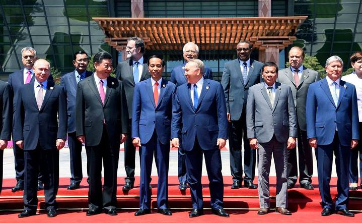 Участники форума «Пояс и путь».