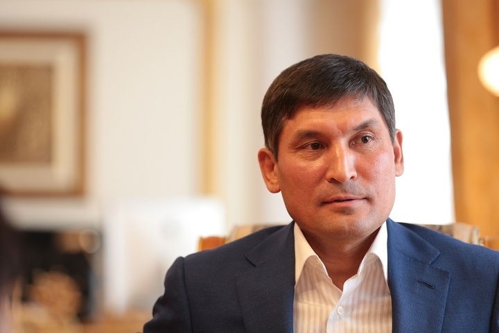 Динмухамет Идрисов.