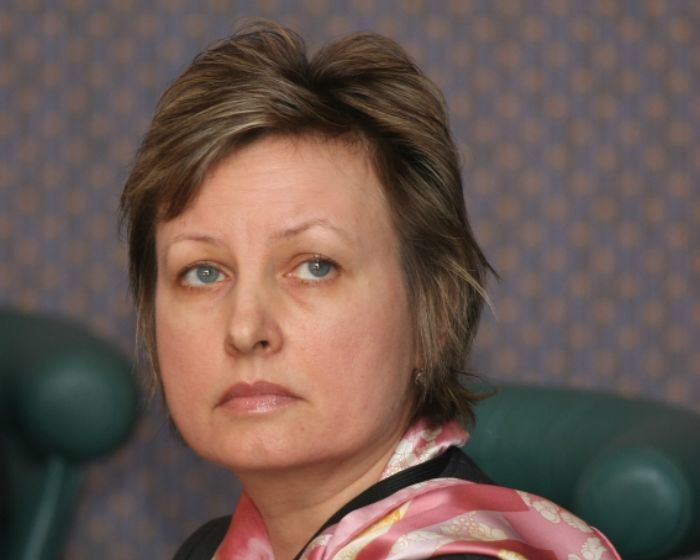 Елена Бахмутова.