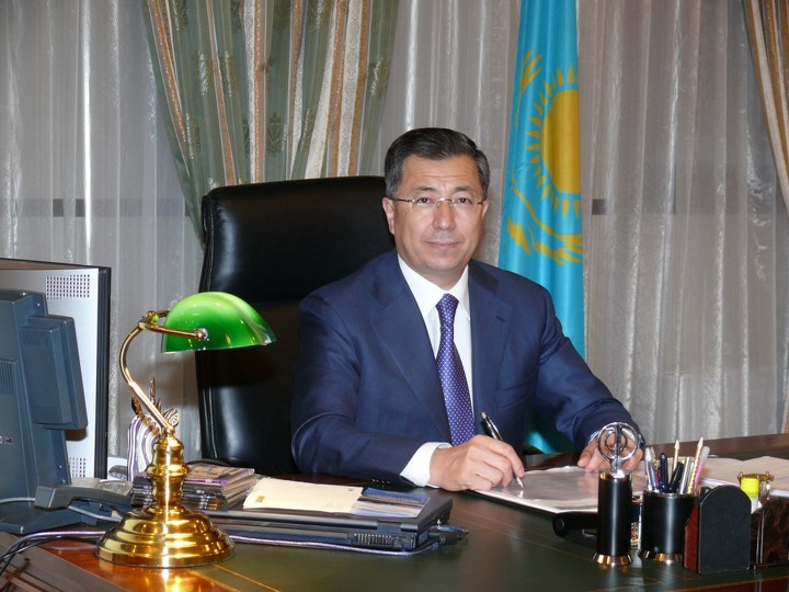 Жансеит Туймебаев.