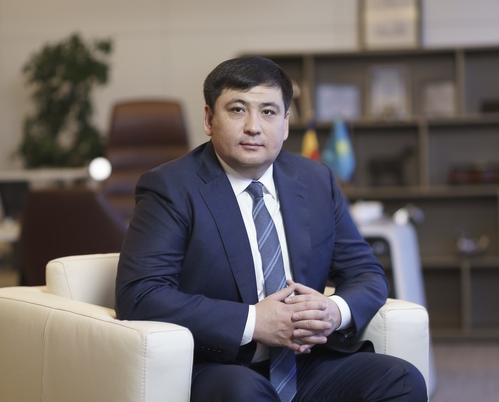 Жанат Тусупбеков.