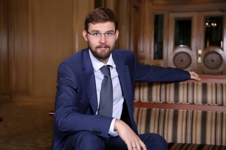 Тимур Турлов. Тимур Турлов.