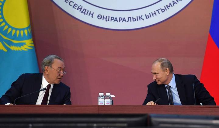Нурсултан Назарбаев и Владимир Путин. Нурсултан Назарбаев и Владимир Путин.