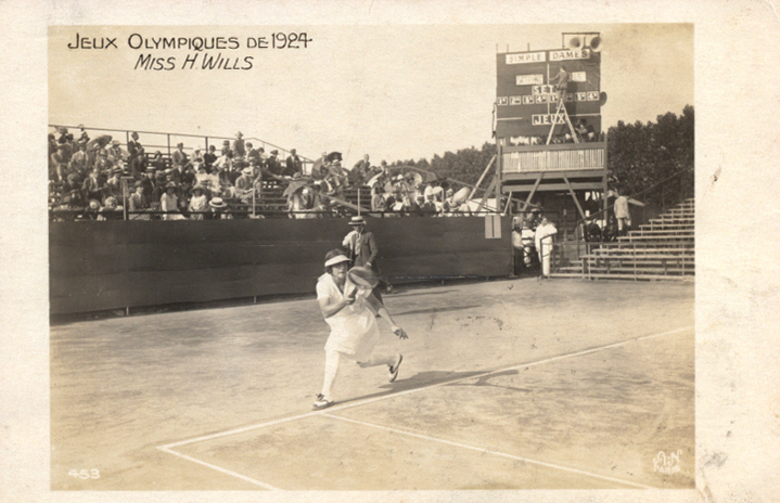 На летних Олимпийских играх 1924 года в Париже теннисный турнир проходил по правилам ILTF. 18-летняя американка Хелен Уиллз победила сразу в двух разрядах – и в одиночном, и в парном
