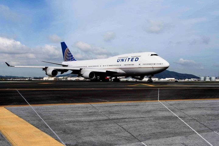 Boeing 747-422 авиакомпании United Airlines. Boeing 747-422 авиакомпании United Airlines.