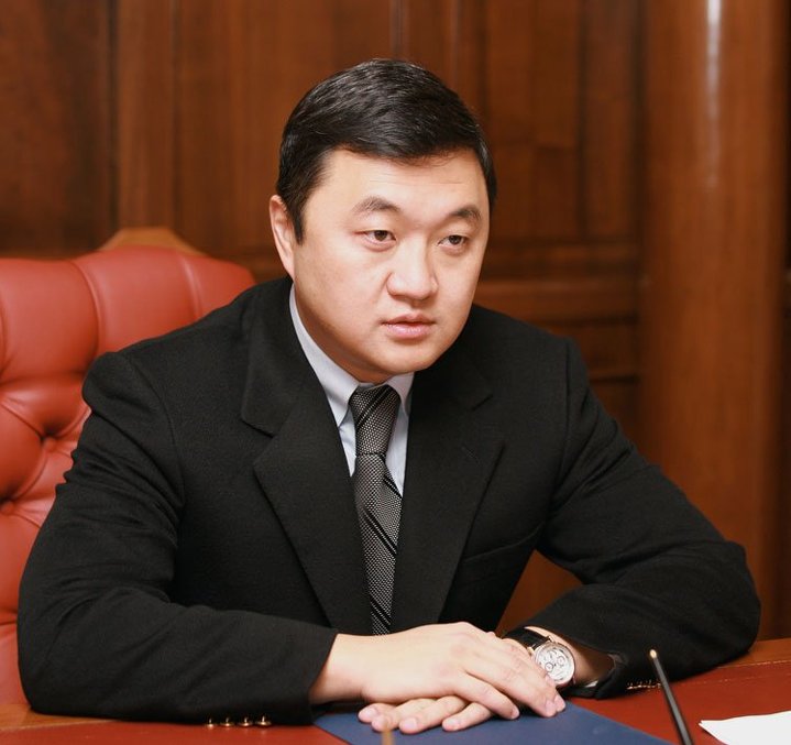 Эдуард Огай.