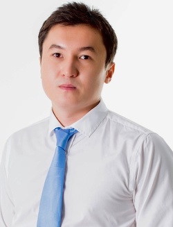 Айвар Байкенов.