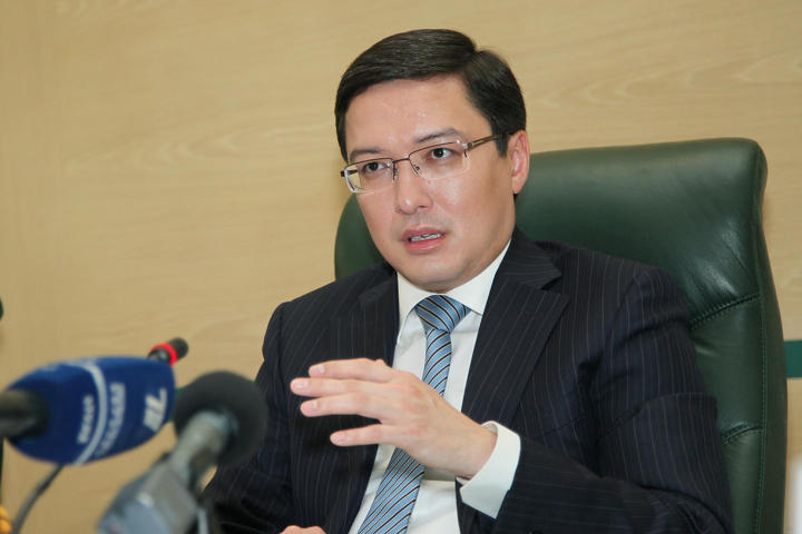 Данияр Акишев.