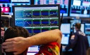 На вечерних торгах KASE курс тенге традиционно упал