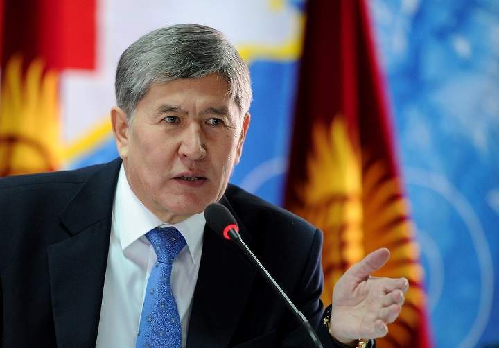 Алмазбек Атамбаев.