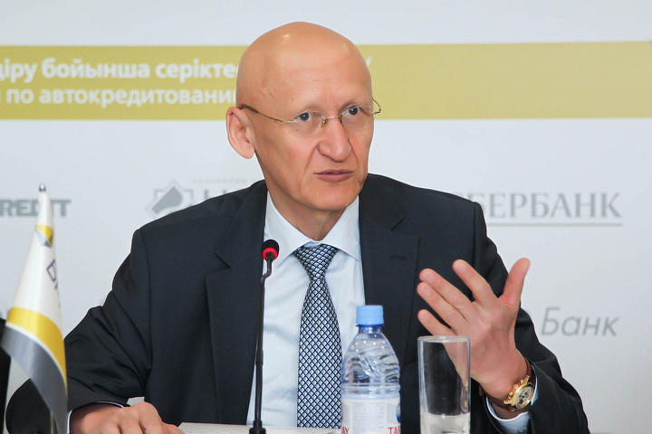 Болат Жамишев.
