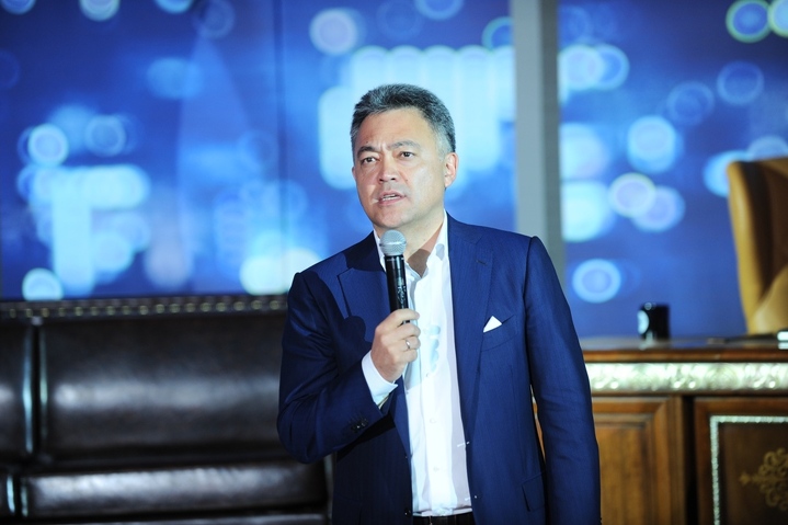 Серик Тульбасов.