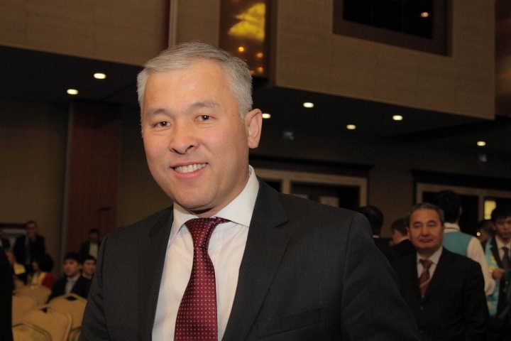 Мурат Абенов.