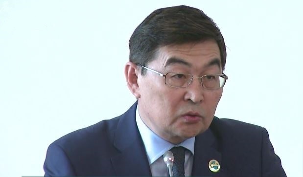 Болат Сауранбаев.