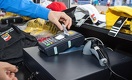 Теневой нал побеждает POS-терминал