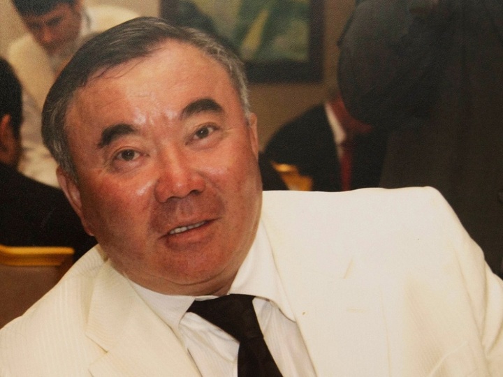 Болат Назарбаев. Болат Назарбаев.