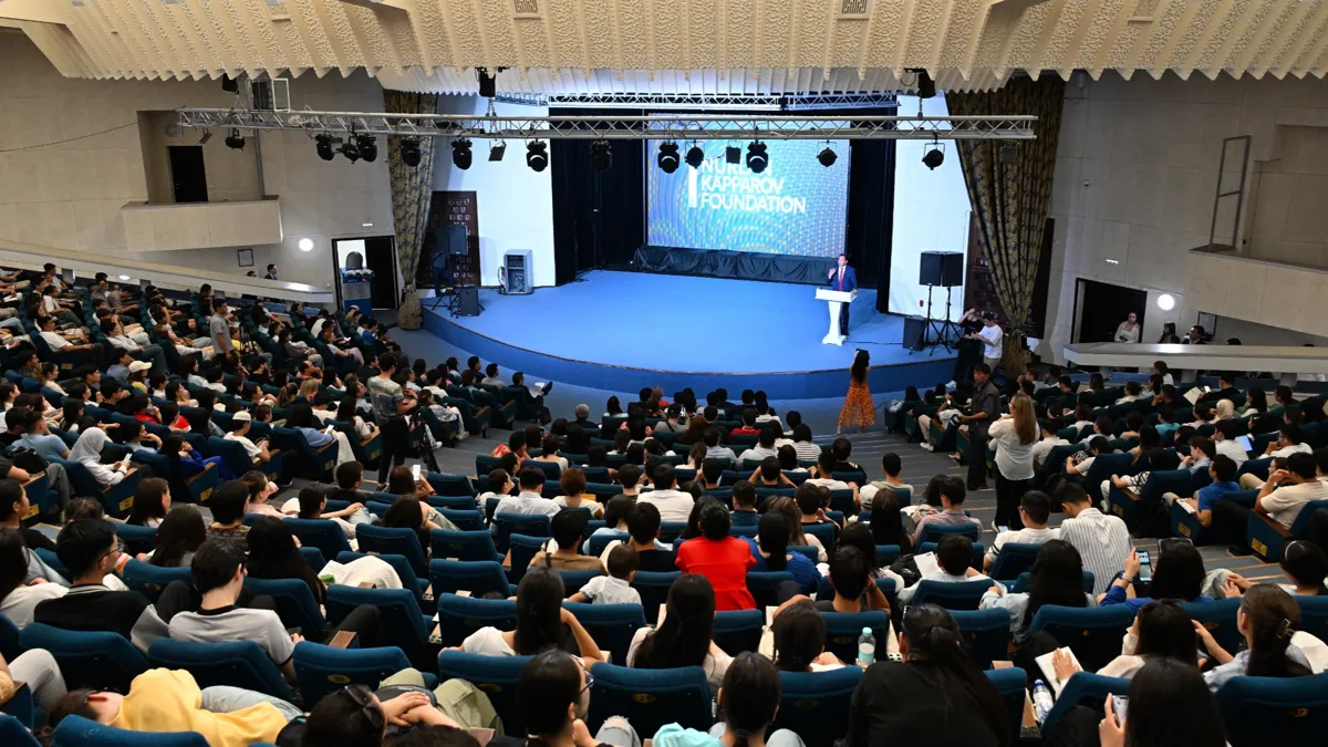 Панельная сессия Nurlan Kapparov Fellowship в Caspian University Панельная сессия Nurlan Kapparov Fellowship в Caspian University