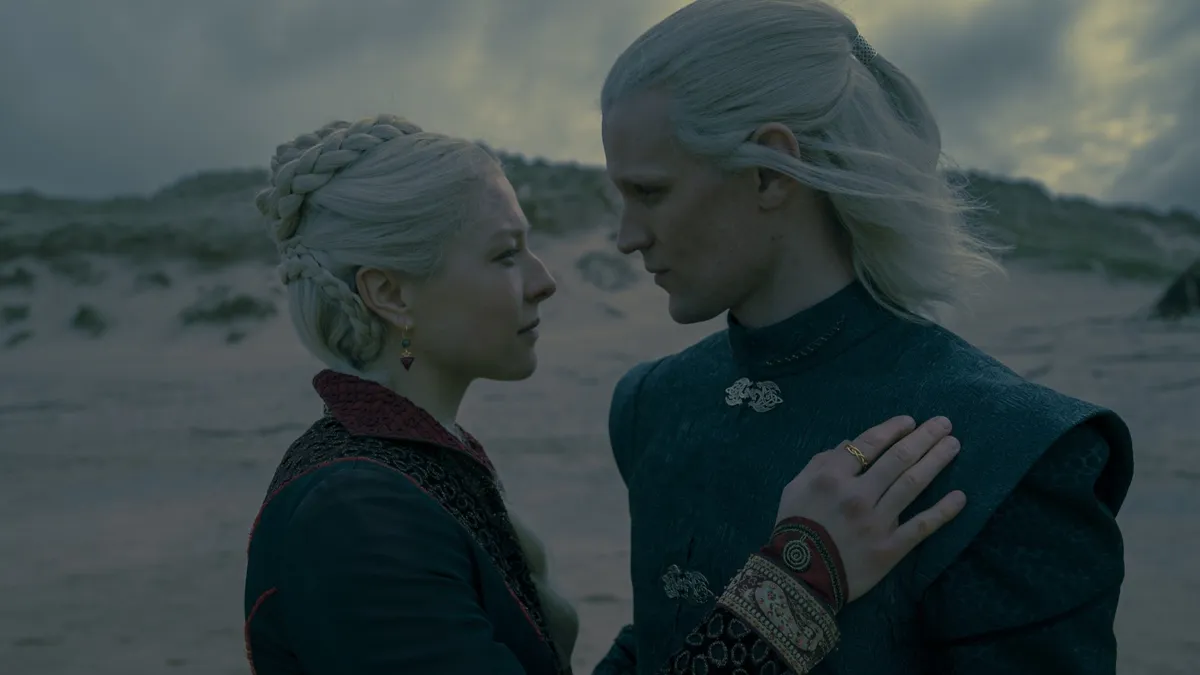 Кадр из второго сезона сериала «Дом Дракона». В ролях Эмма Д’Арси и Мэтт Смит Дом Дракона Эмма Д’Арси Мэтт Смит кадр из фильма