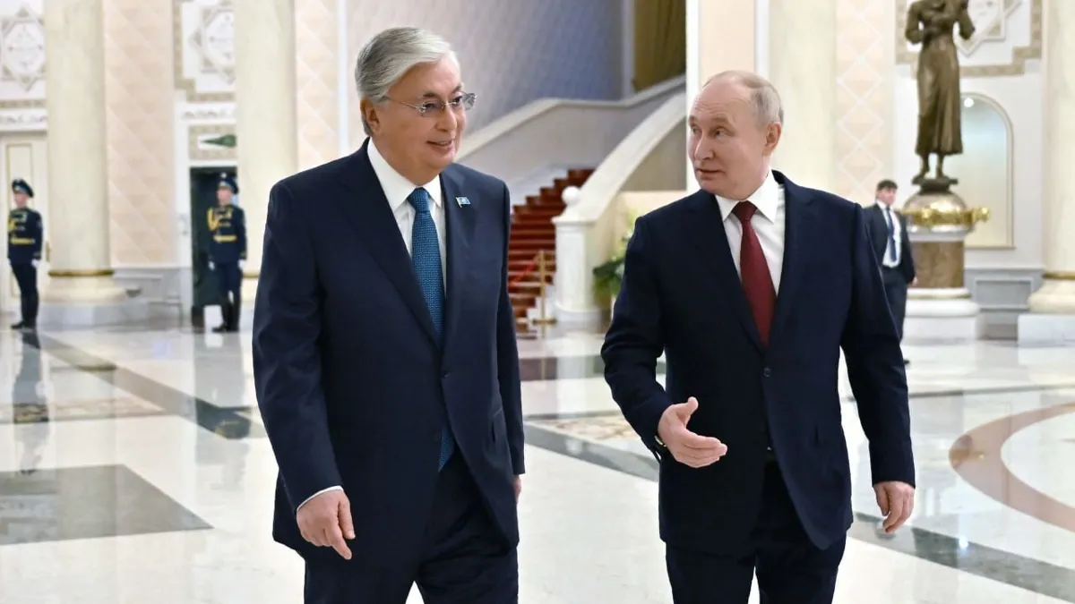Касым-Жомарт Токаев и Владимир Путин Касым-Жомарт Токаев и Владимир Путин