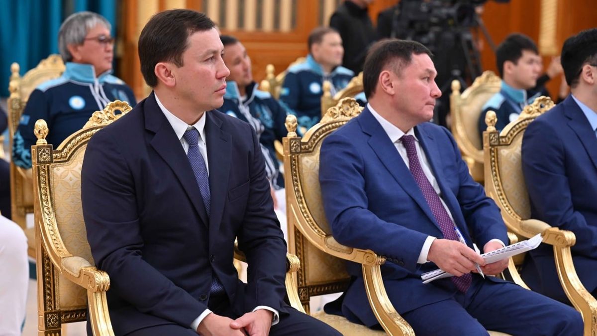 Президент НОК Геннадий Головкин и министр туризма и спорта Ермек Маржикпаев Геннадий Головкин, президент НОК и Ермек Маржикпаев, министр туризма и спорт