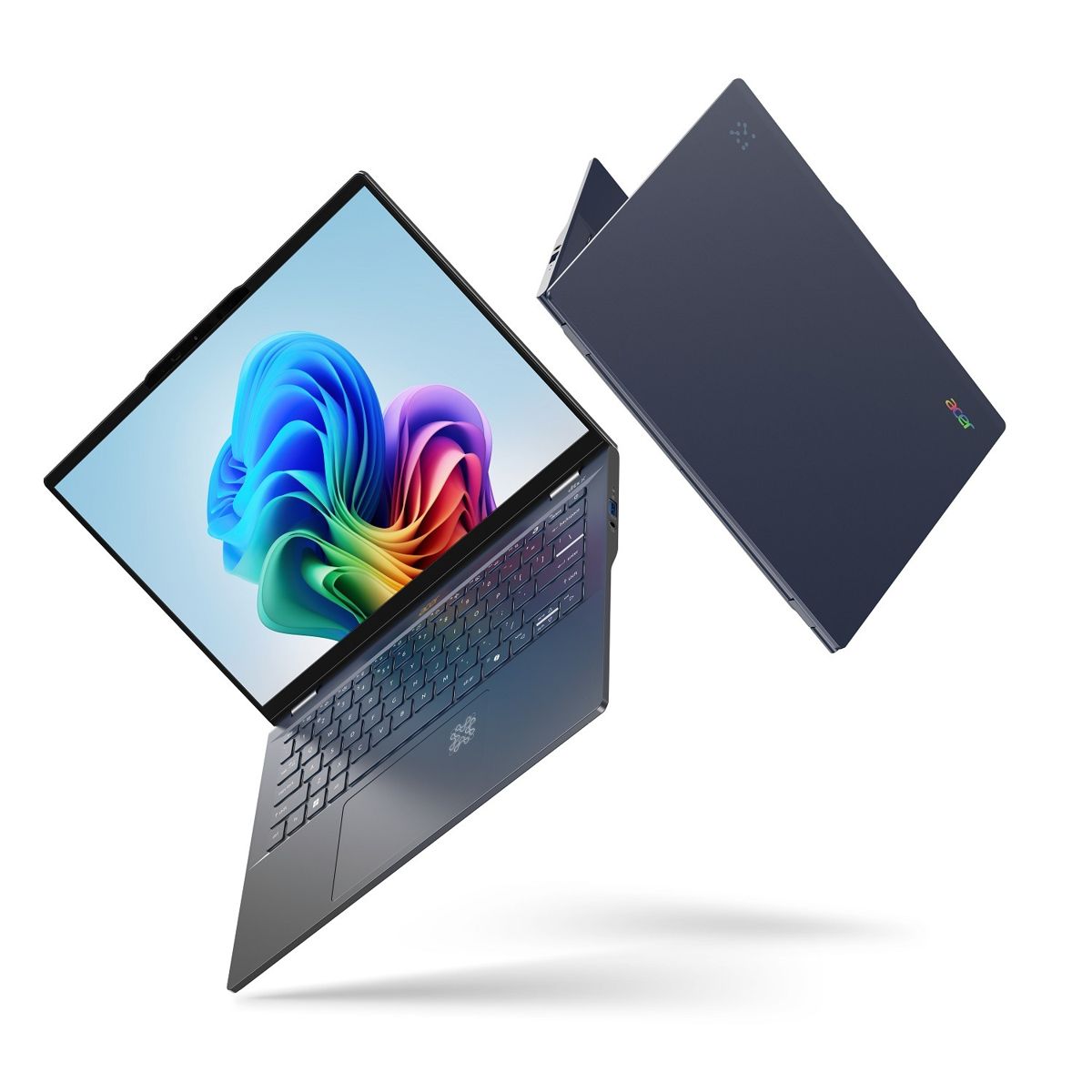 Acer Swift 14 AI Acer Swift 14 AI ноутбуки раскрытые в воздухе