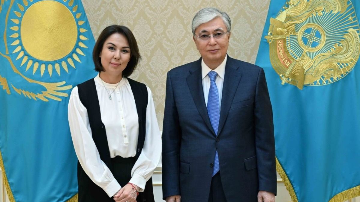 Аружан Саин и Касым-Жомарт Токаев Аружан Саин и Касым-Жомарт Токаев
