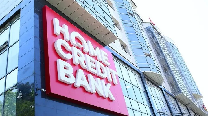 Вывеска Home Credit Bank