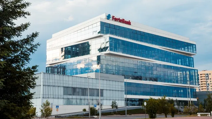 По инициативе банка: S&P отозвало рейтинги ForteBank