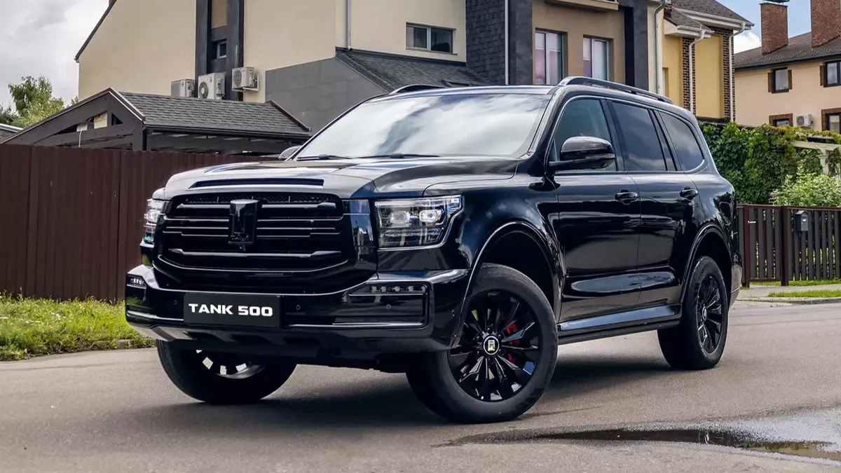 TANK 500 BLACK TANK 500 BLACK