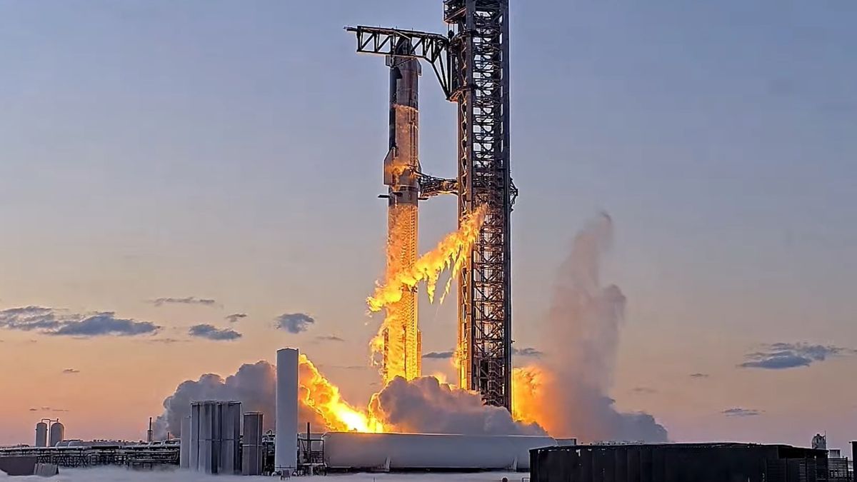 Момент старта ракетной системы Starship Момент старта ракетной системы Starship