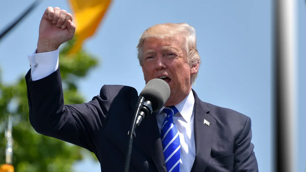 Дональд Трамп Дональд Трамп