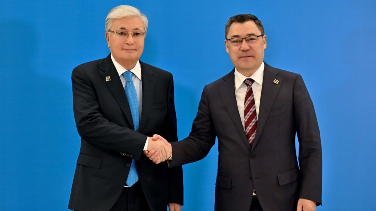 Касым-Жомарт Токаев и Садыр Жапаров Касым-Жомарт Токаев и Садыр Жапаров