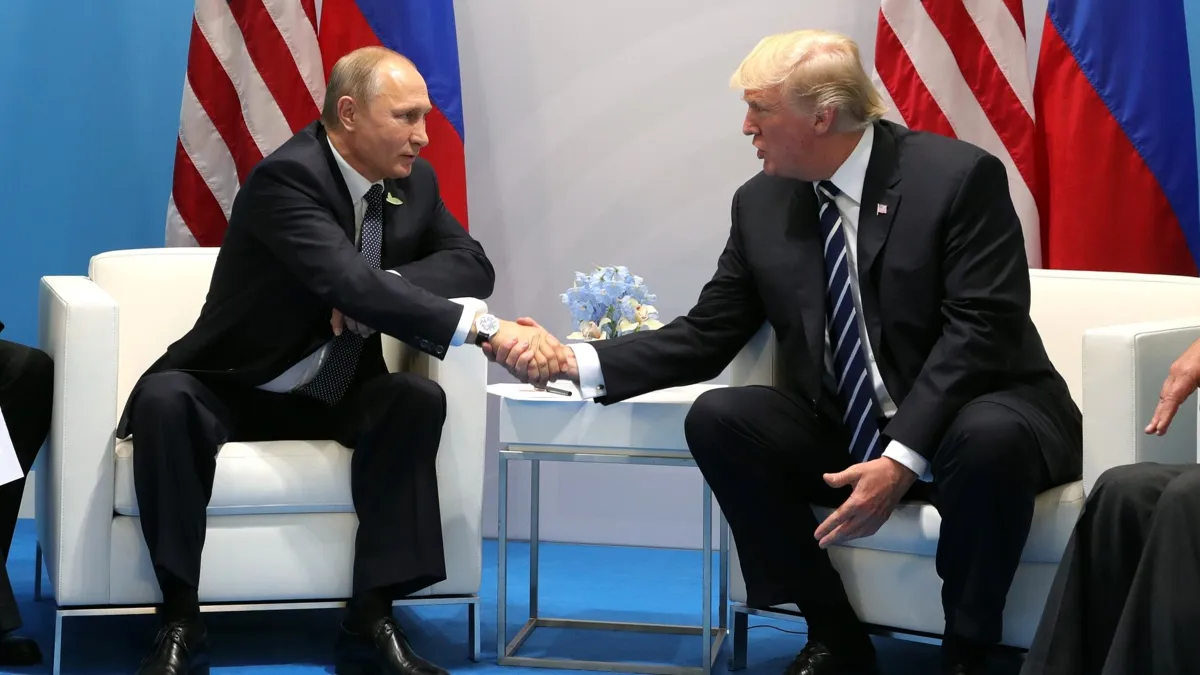 Владимир Путин и Дональд Трамп на саммите G20 в 2017 году