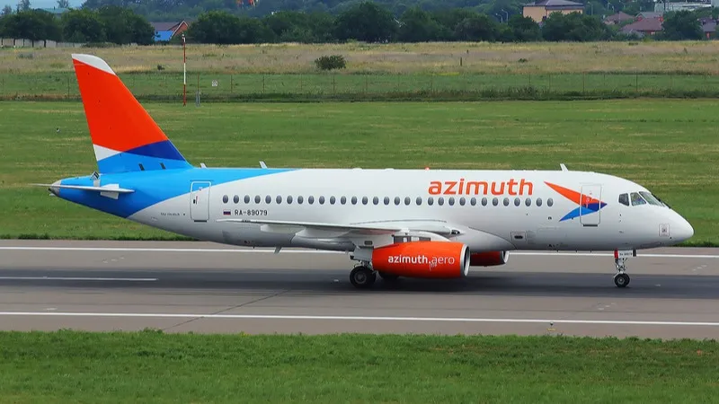 Флот авикомпании Azimut состоит из 20 бортов Sukhoi Superjet 100 Sukhoi Superjet АК Azimut, SSJ-100
