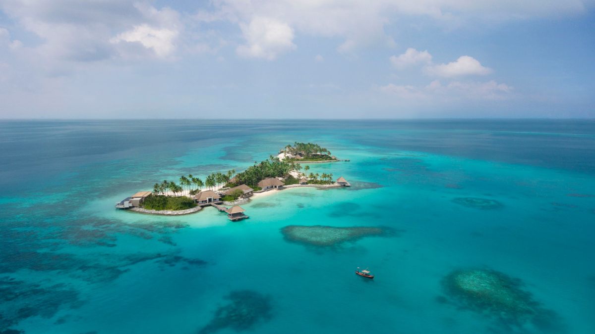 Один из островов Cheval Blanc Randheli Wellbeing - Spa Island - Cheval Blanc Randheli