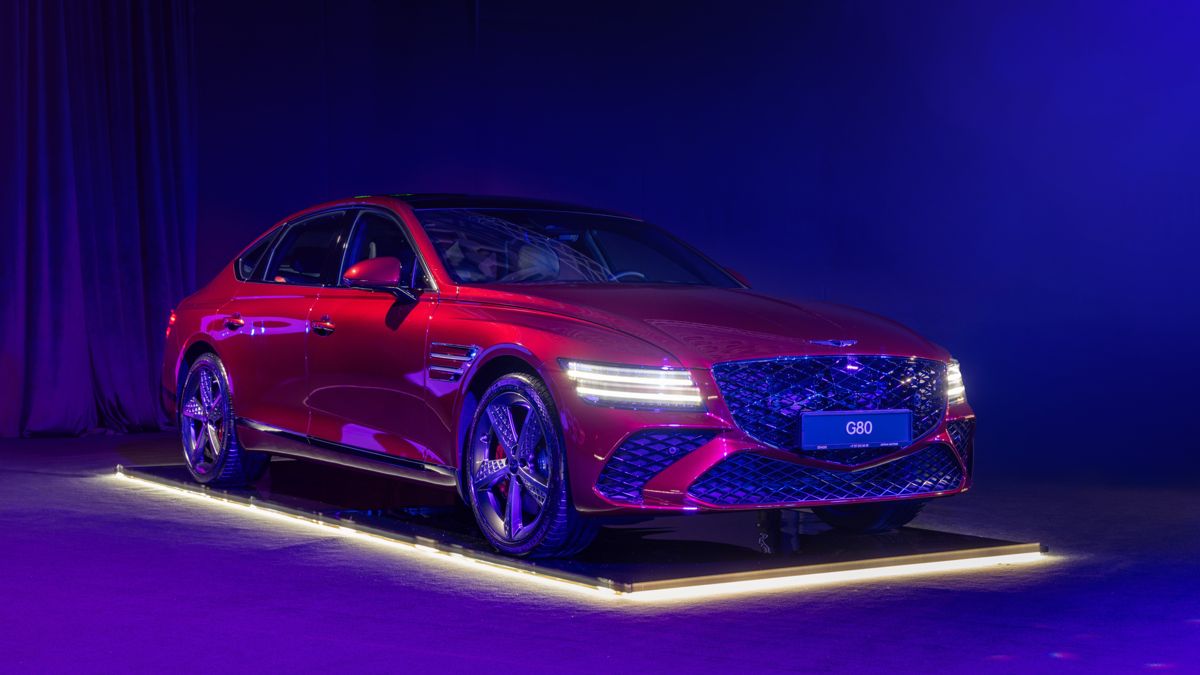 Обновленный седан Genesis G80