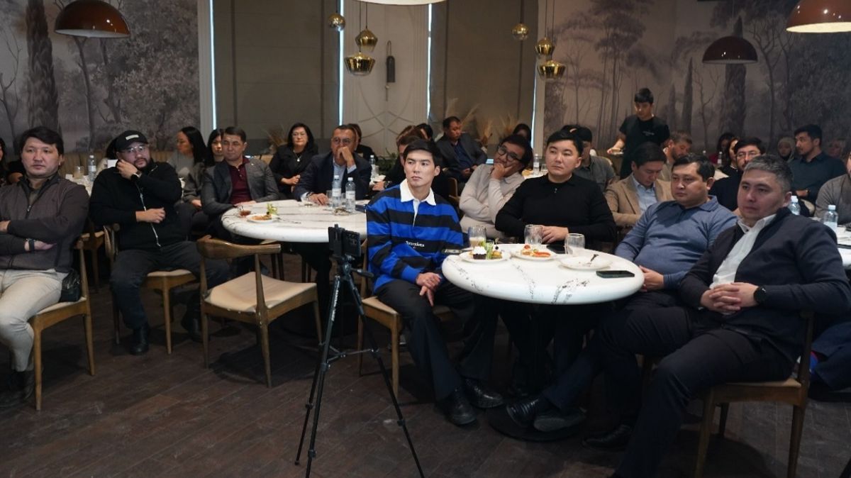 Клуб Parasat в Актобе Клуб Parasat в Актобе