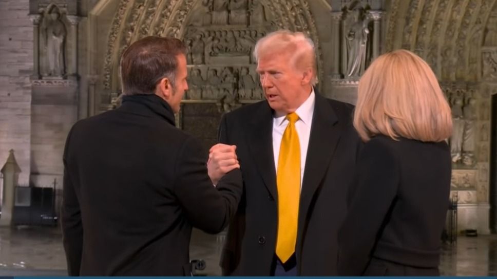 Дональд Трамп с четой Макрон Дрнальд Трамп, Макрон, Брижит Макрон