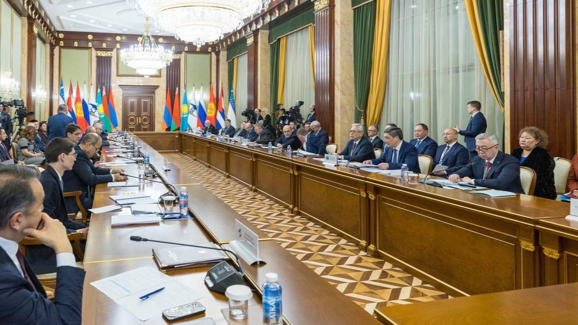 На заседании межправсовета ЕАЭС На заседании межправсовета стран - участниц ЕАЭС