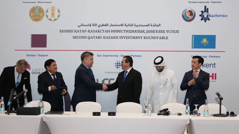 Генеральный директор UCC Concession, Infrastructure, Oil & Gas Мехмет Озозан, председатель президиума KazService Рашид Жаксылыков, вице-министр энергетики РК Алибек Жамауов, посол РК в Государстве Катар Арман Исагалиев, директор по международному сотрудничеству Министерства торговли и промышленности Катара Салех Абдулла Аль-Мана, председатель СД Qazaqstan Investment Corporation Тимур Онжанов
