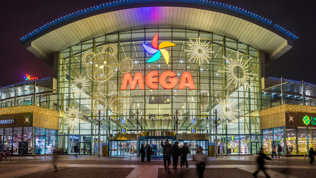 В MEGA Alma-Ata более 85 предприятий общественного питания ТРЦ MEGA Alma-Ata
