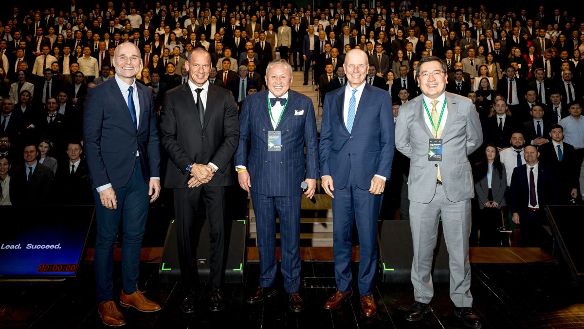Участники автомобильного форума Astana Group Участники автомобильного форума Astana Group