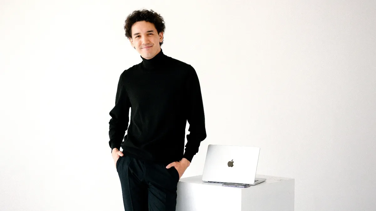 Болат Срымов