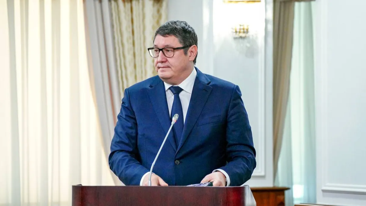 Алмасадам Саткалиев на совещании по весенне-полевым работам, февраль 2025 