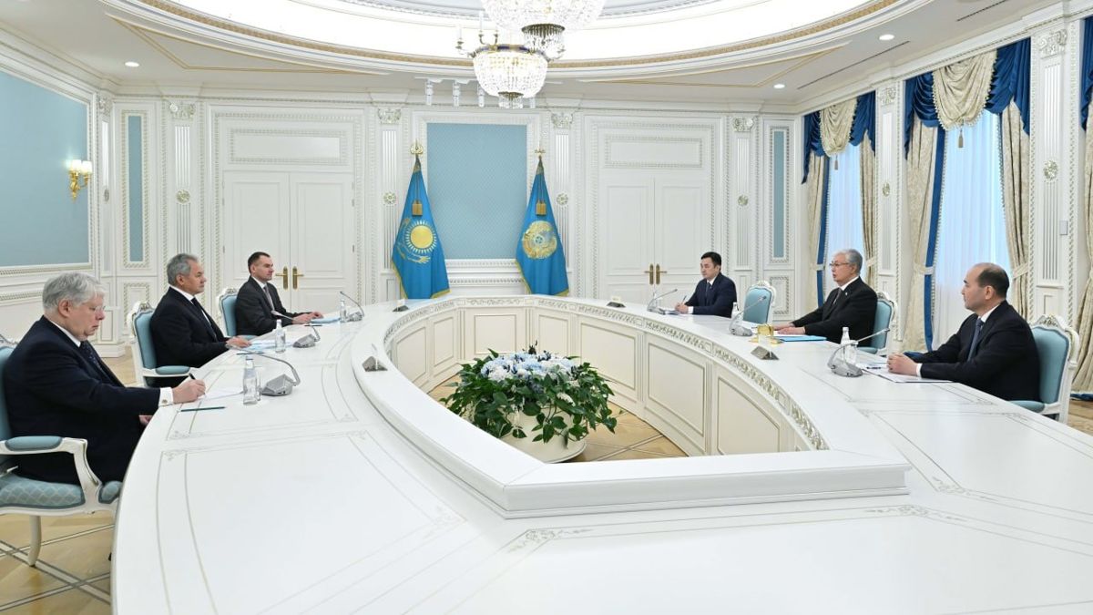 Шойгу и Токаев на встрече в Акорде, 12 февраля 2025