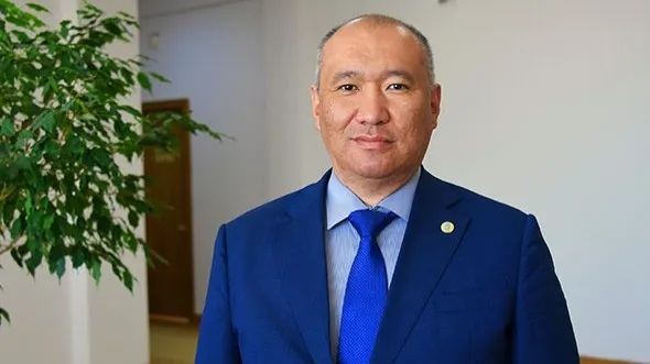 Алмасхан Ахметжанов