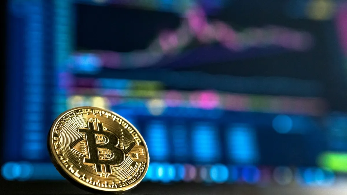 Биткоин