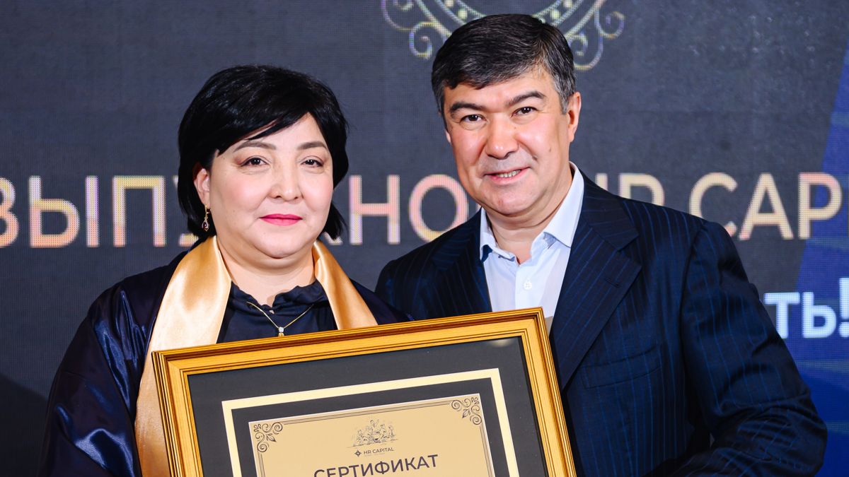 Жайна Оспанова с Рифатом Абдурамановым Жайна Оспанова с Рифатом Абдурамановым