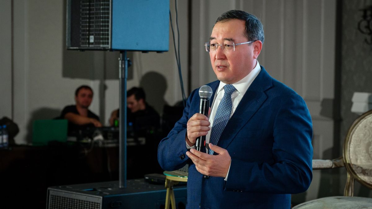 Аким Алматинской области Марат Султангазиев Марат Султангазиев, аким Алматинской области